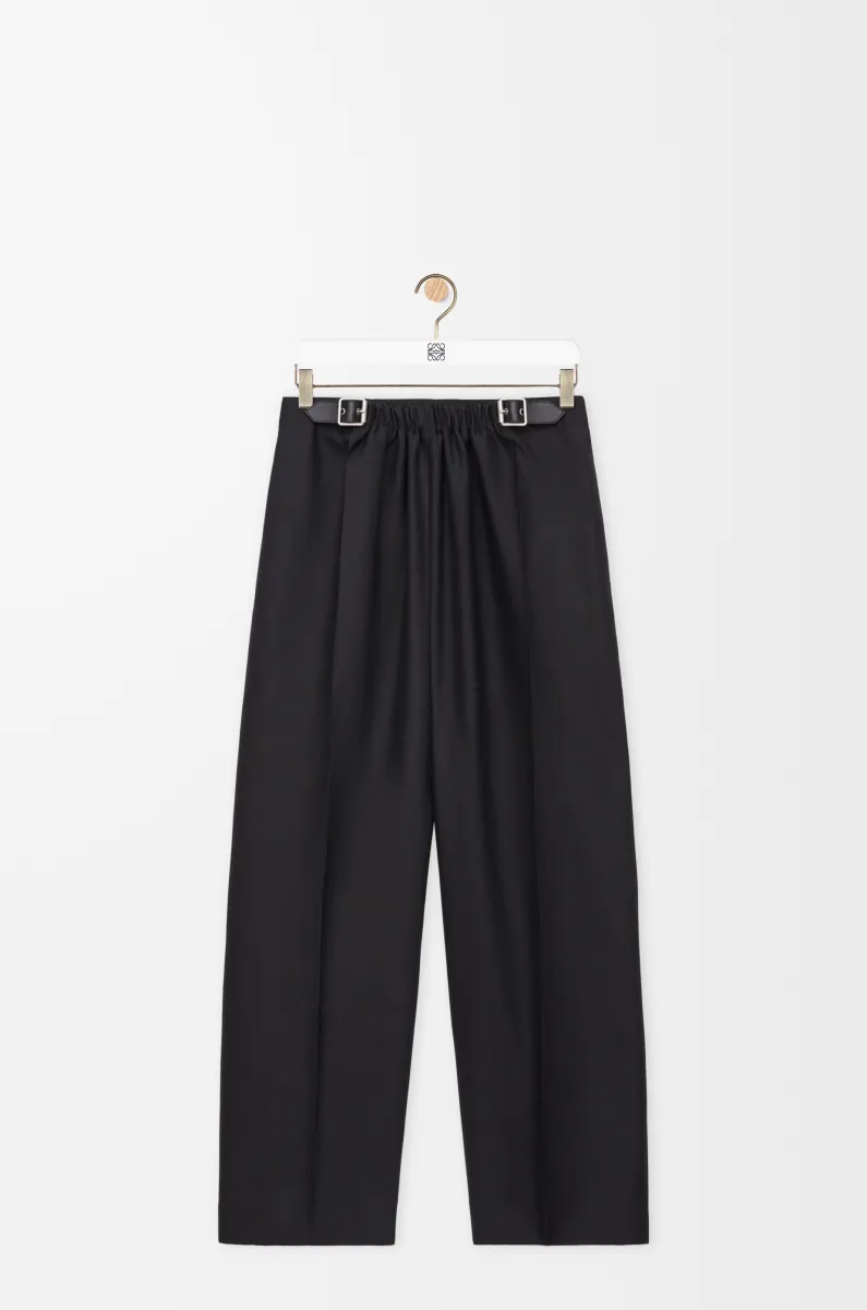 羊毛和丝绸腰带长裤