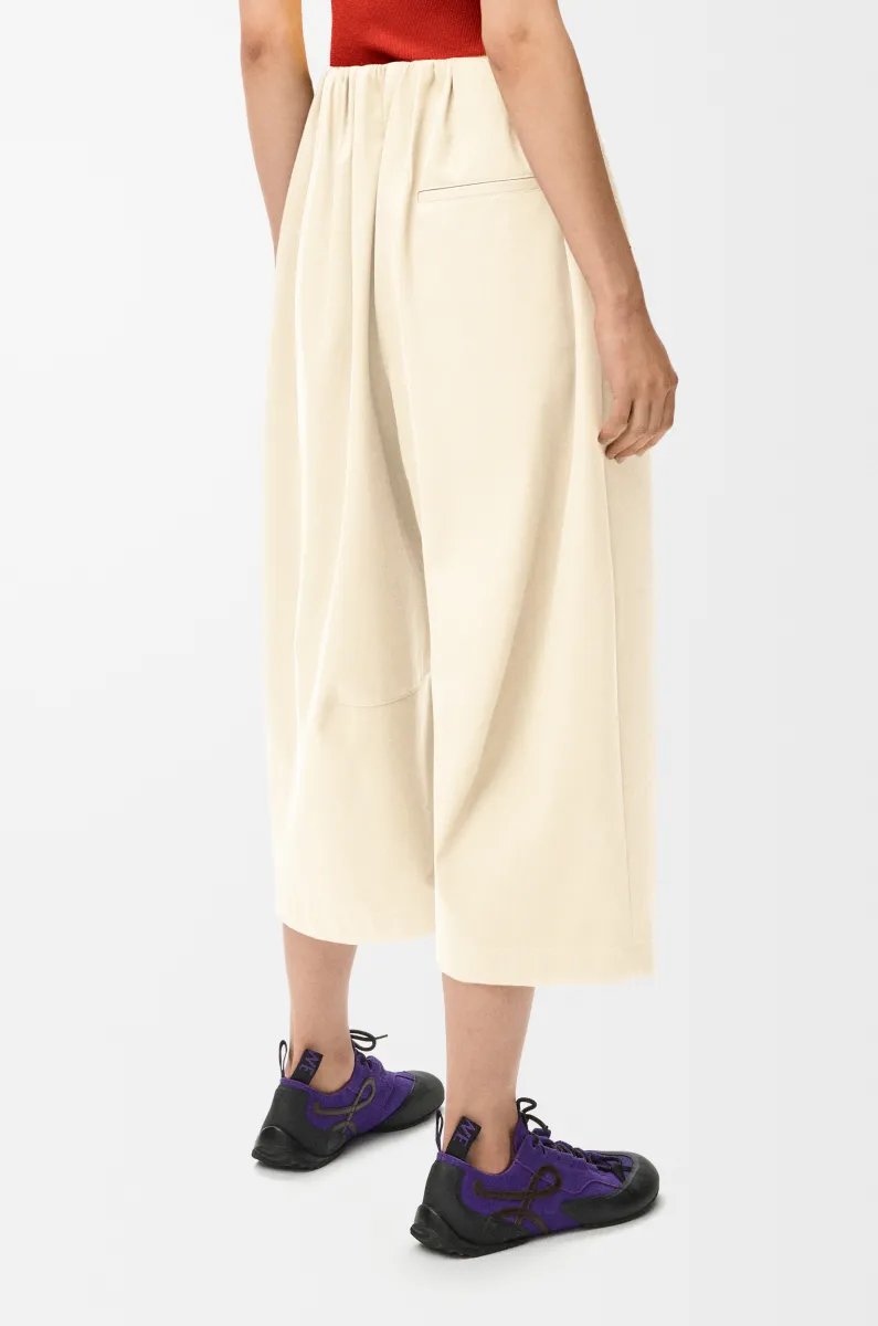 棉质和丝绸腰带九分长裤