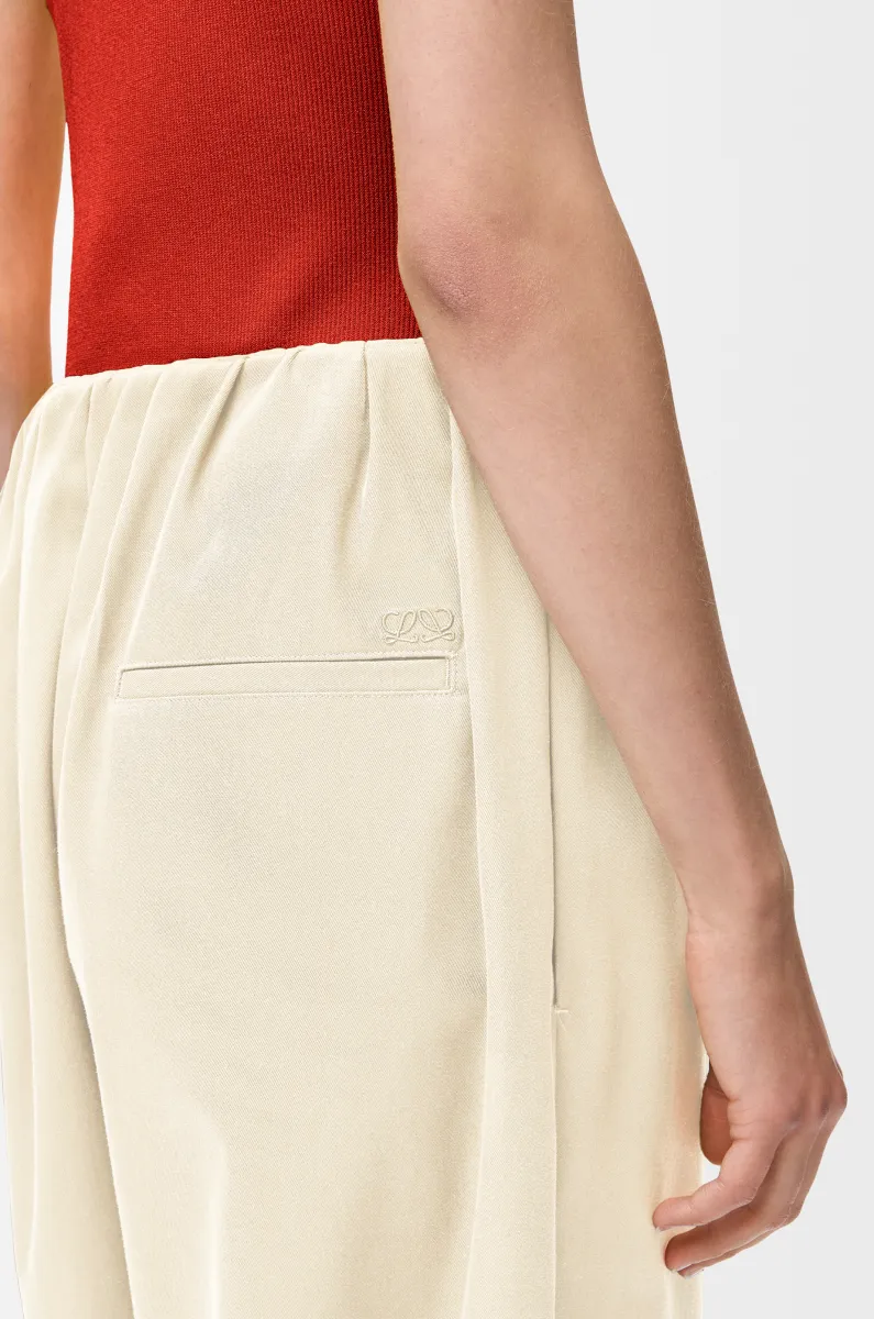 棉质和丝绸腰带九分长裤