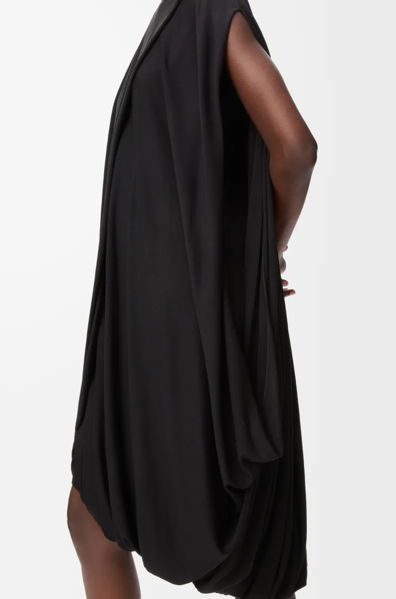 粘胶纤维垂坠连衣裙