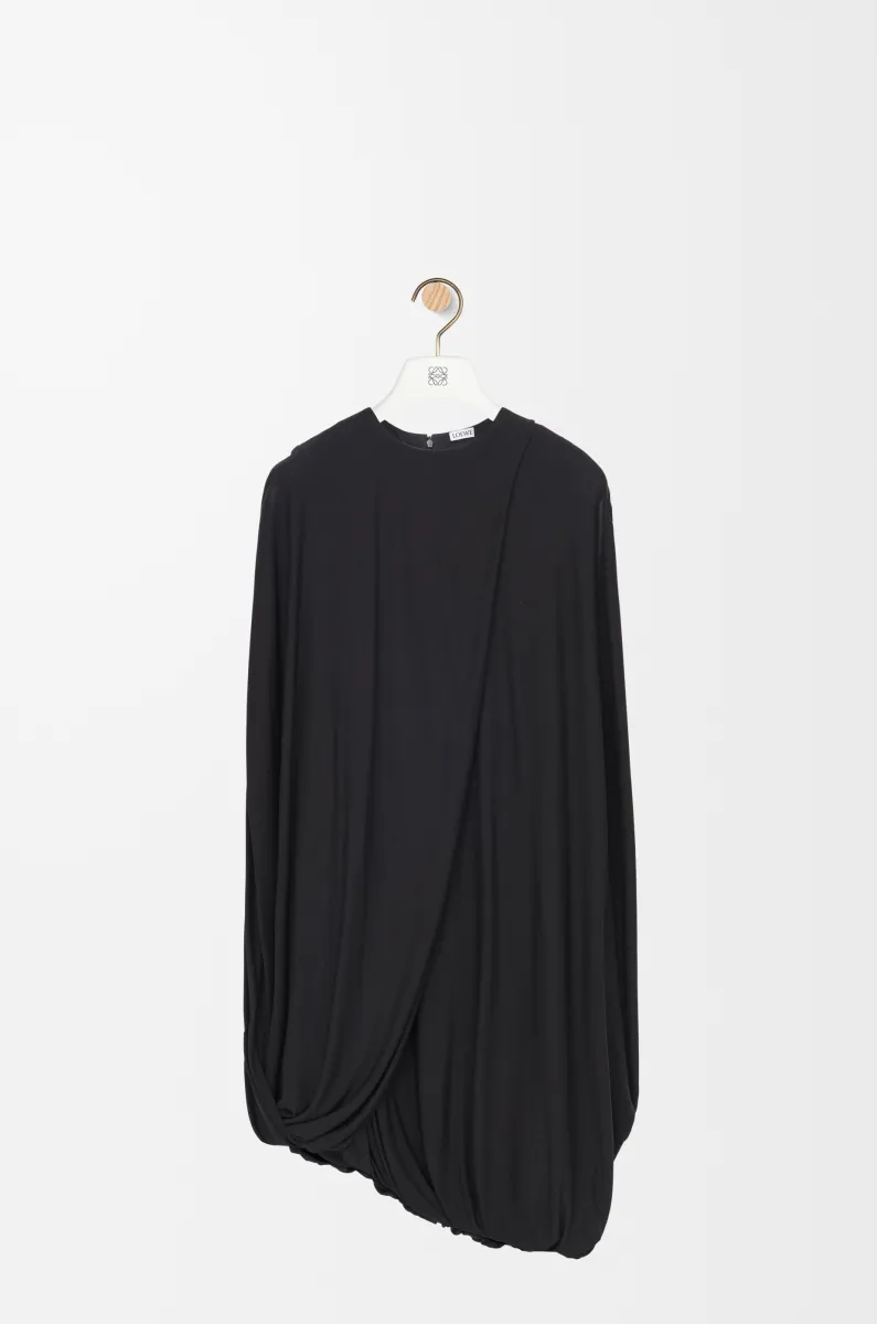 粘胶纤维垂坠连衣裙