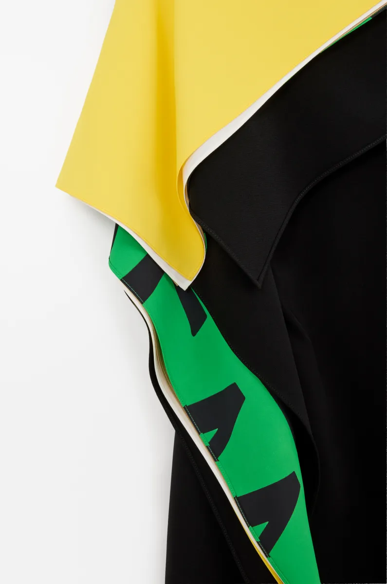 弹性粘胶纤维连衣裙