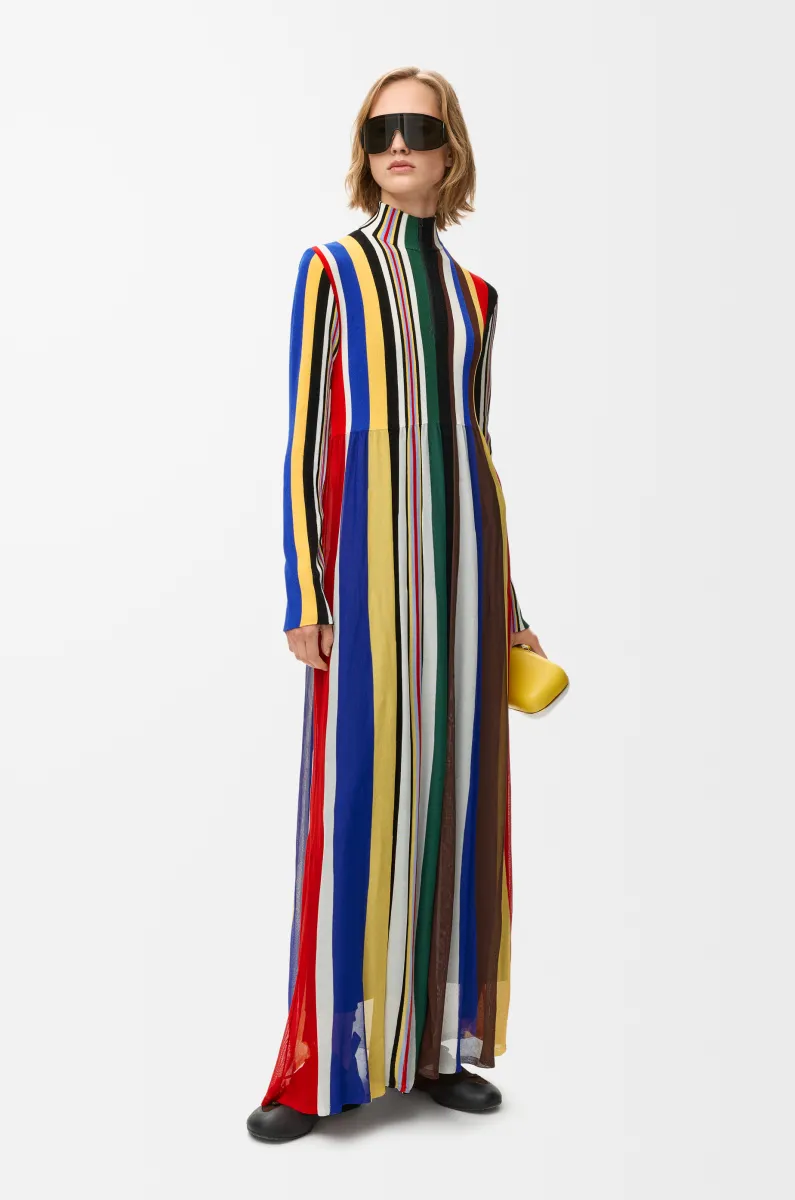 弹性粘胶纤维混纺连衣裙