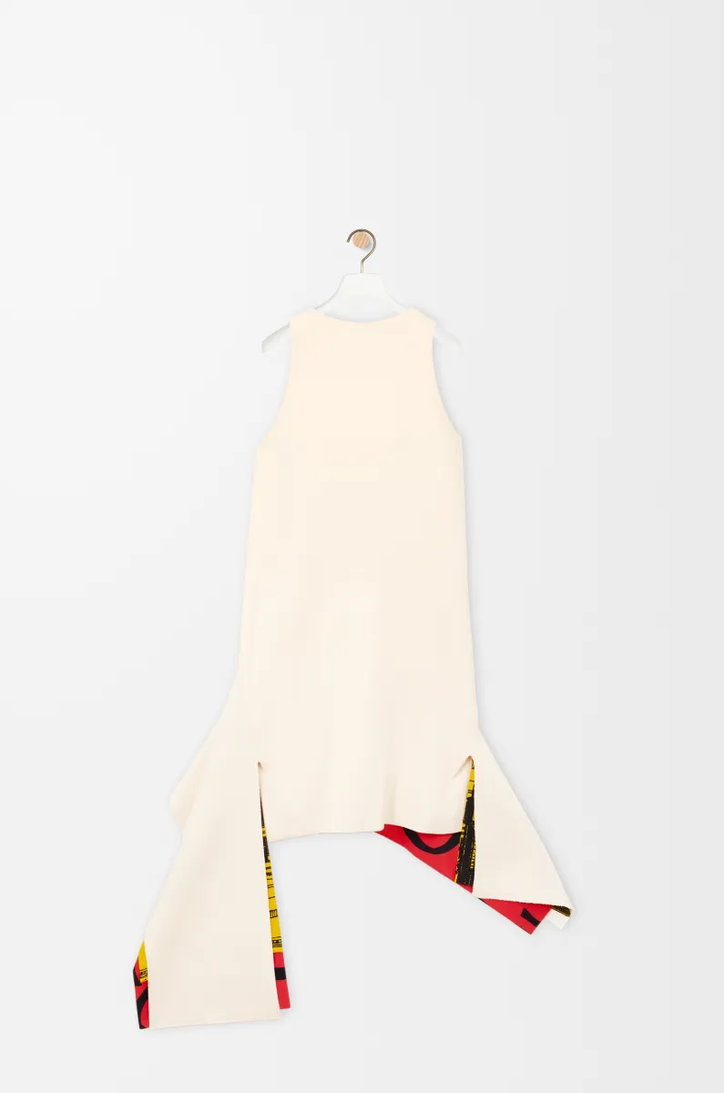 粘胶纤维混纺连衣裙