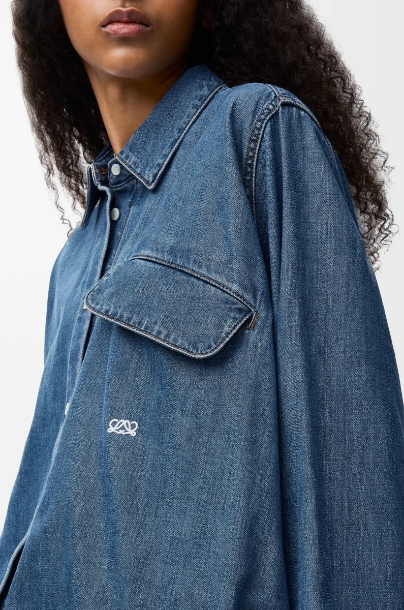 单宁布腰带衬衫