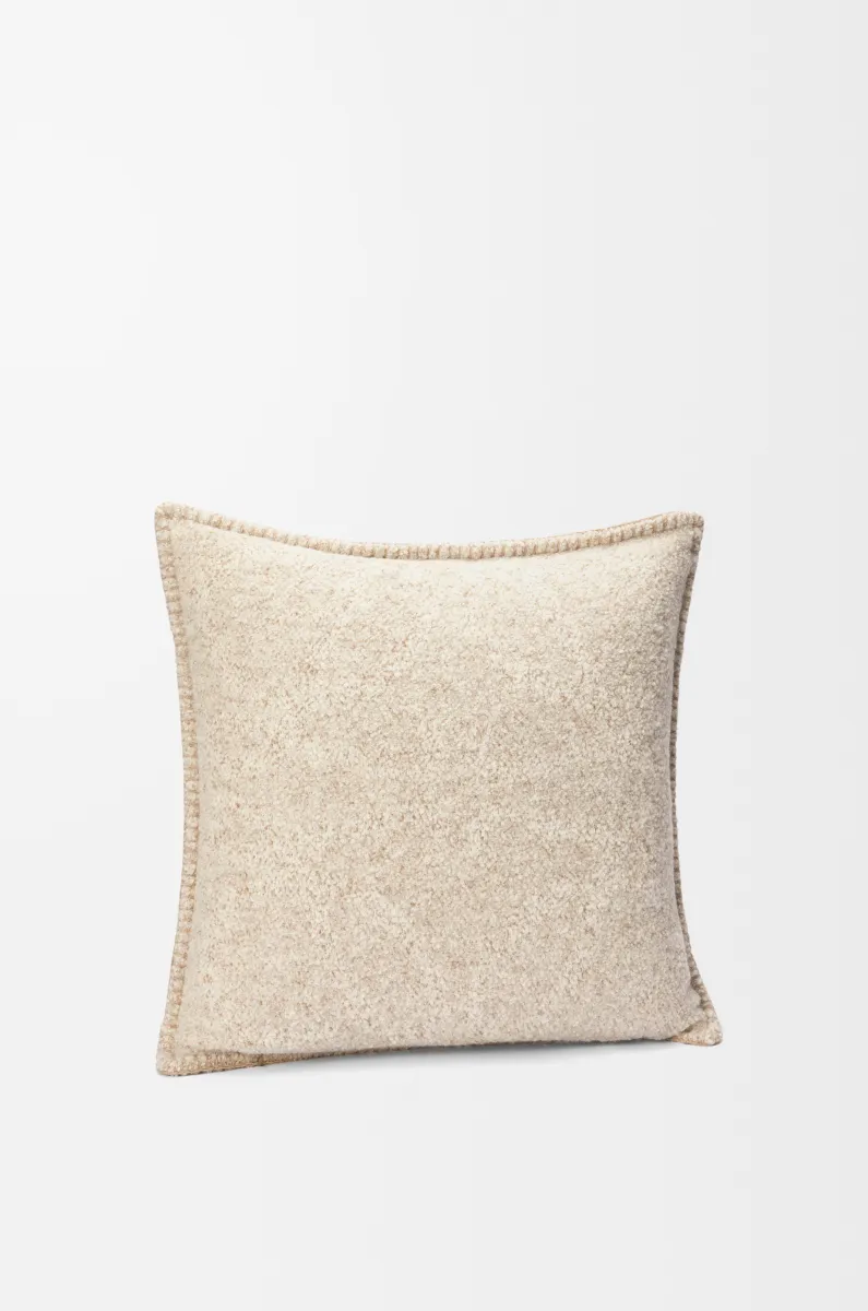 羊驼毛和羊毛 Anagram 靠枕