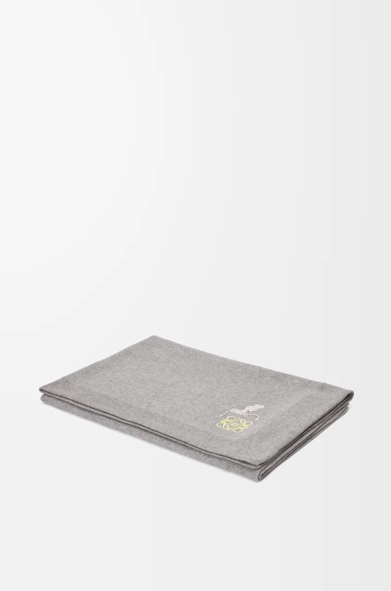 羊绒鱿鱼图案毛毯