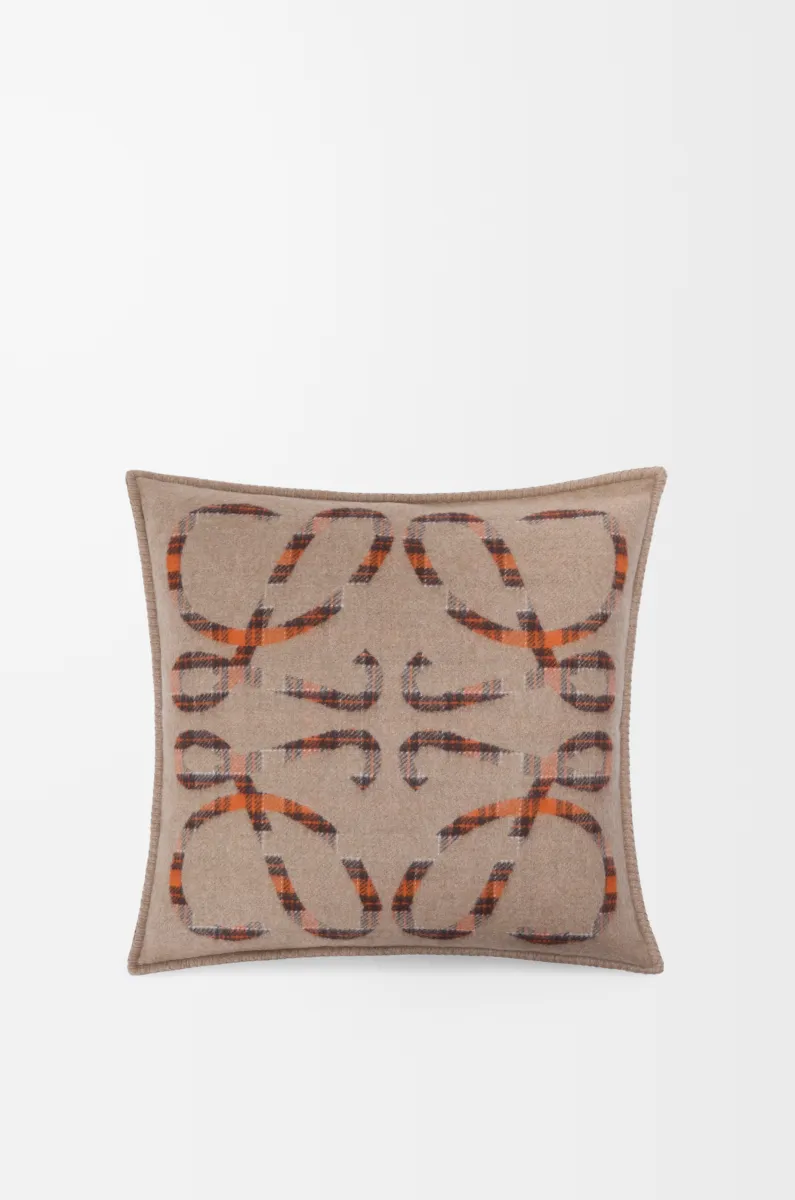 羊毛和羊绒靠枕